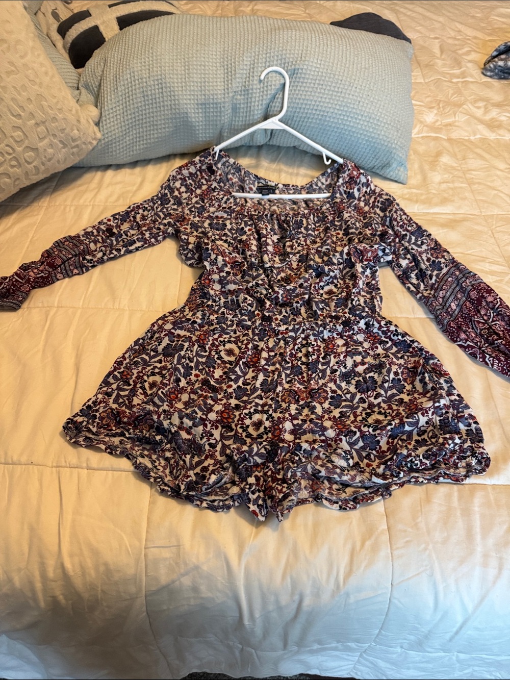 American Eagle Outfitters Floral Peasant Top - Cream, Burgundy, Gray